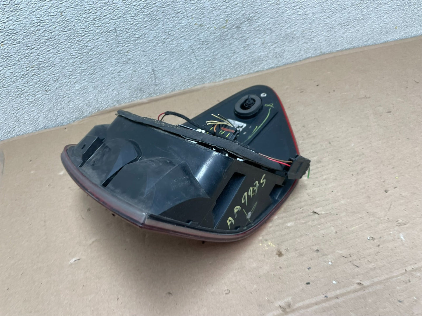 2009 to 2011 Mercedes ML350 ML-Class Left Driver Side  Tail Light OEM AA9975 LK4