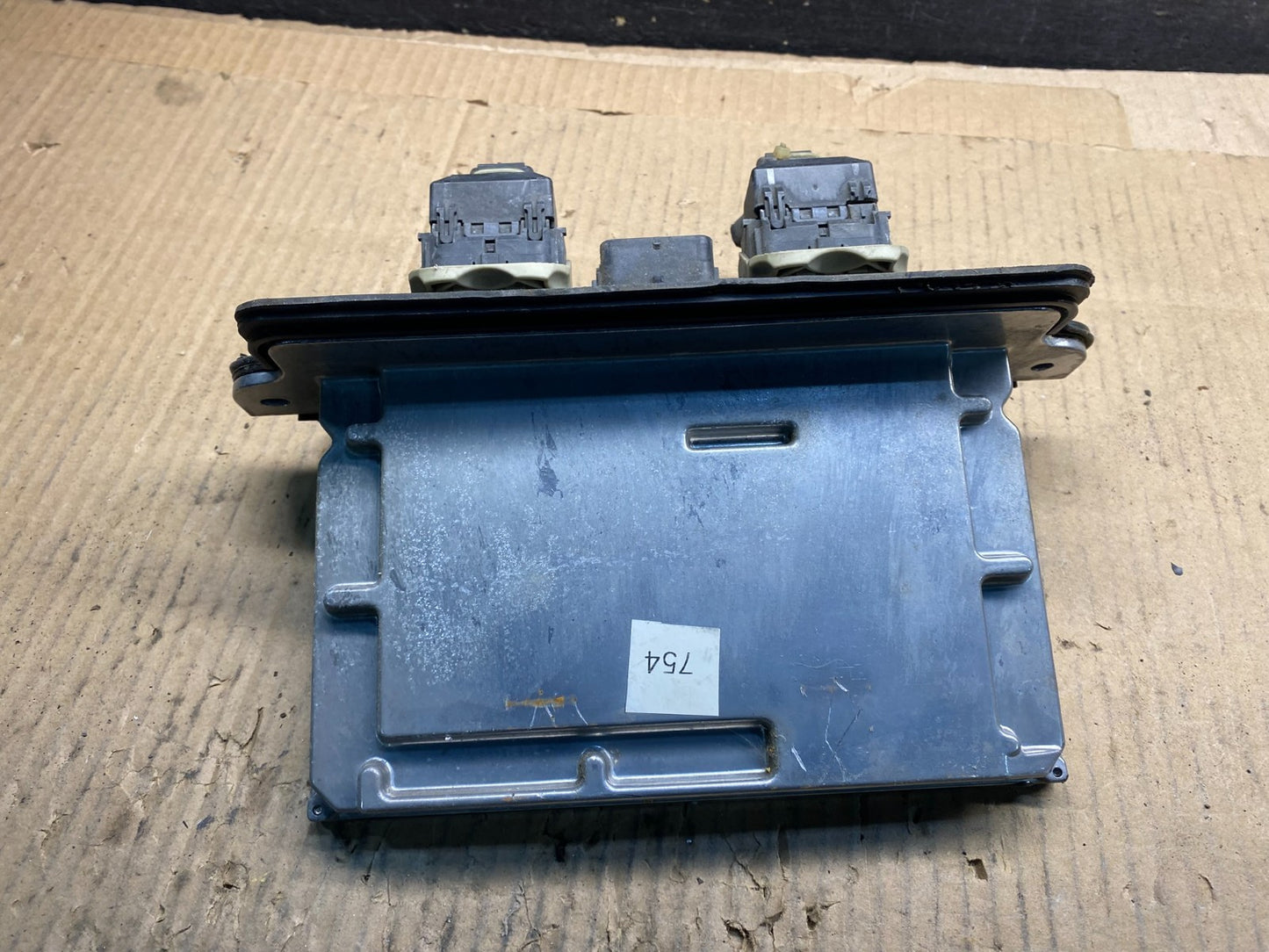 2004 Ford Explorer Engine Control Unit ECU Computer Module y1335 DG2
