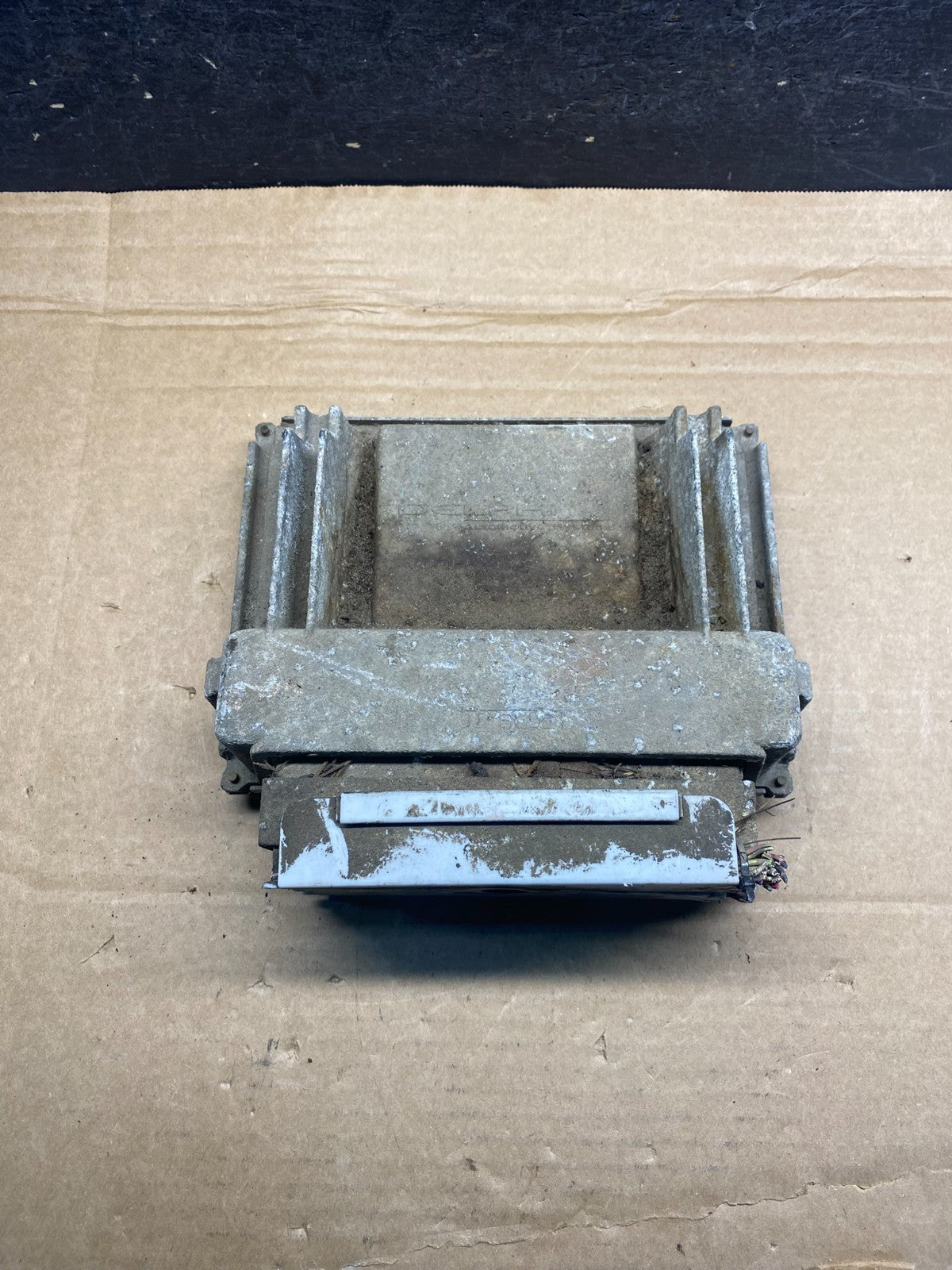 2001-2002 Silverado Tahoe Engine Computer Module 12200411 ECM ECU AH4827 DW1