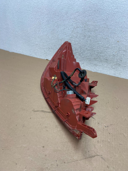 2005 2006 2007 2008 Acura RL Right Passenger Rh Side Tail Light AG40624
