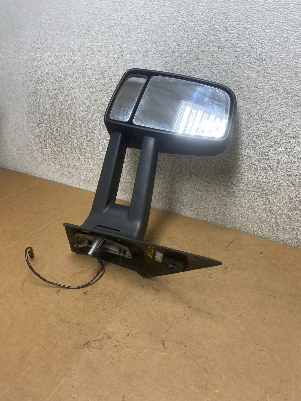2007 to 2018 Mercedes-Benz Sprinter Left Driver Side View Door Mirror X5318 MS3
