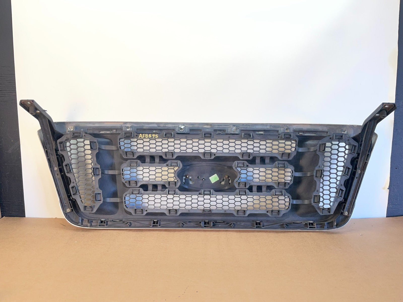 2004 to 2008 Ford F150 F-150 Front Upper Grill Grille AF8595 DG4
