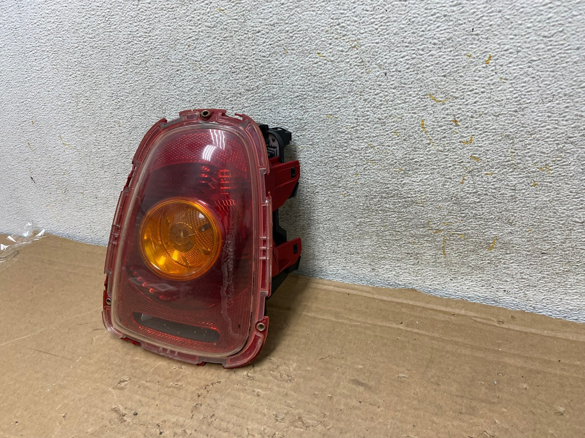 2007 2008 2009 2010 Mini Cooper Right Passenger Rh tail light AH9047 LK2