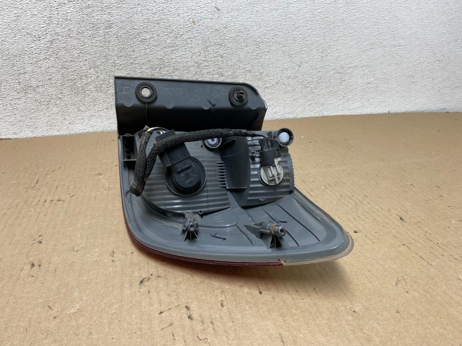 2011 to 2013 Dodge Durango Left Driver LH Side Side Tail Light AG7927 DW8