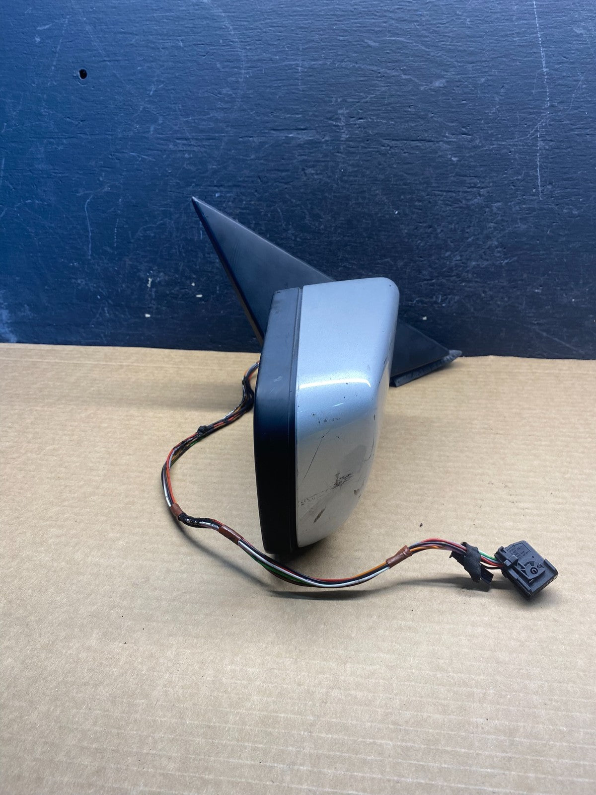 2001 to 2006 BMW 325i Right Passenger Side View Door Mirror AF4066 DG10