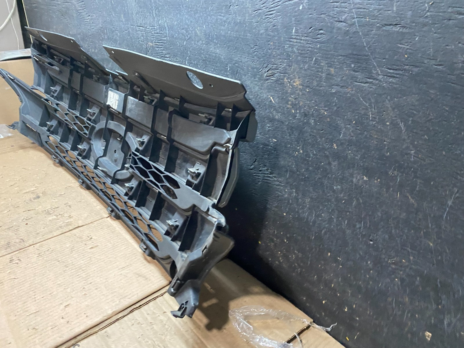 2011 2012 2013 Ford Edge Front Upper Chrome Grille Grill Oem W4612 DG12