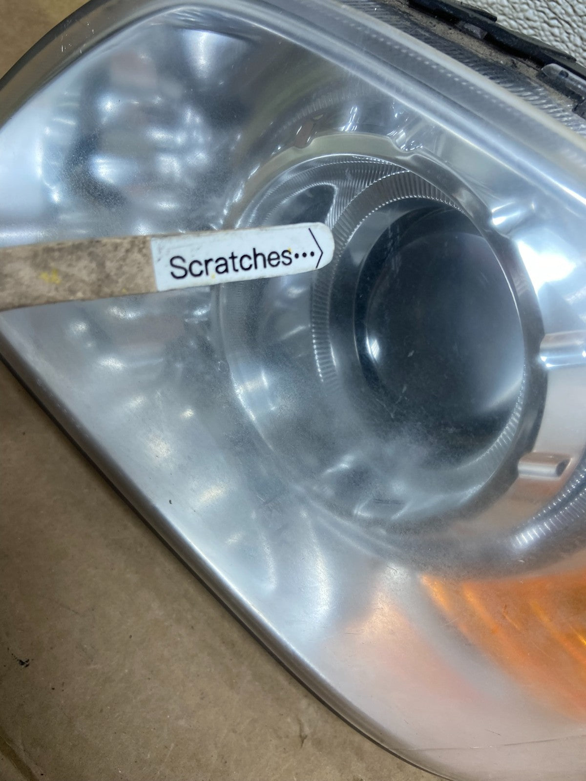 2003-2004 Kia Optima Left Driver LH Side Headlight Halogen AB5119   DG3