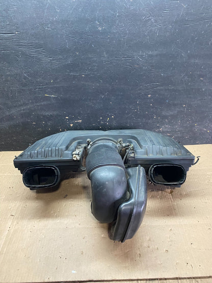 2007 to 2010 BMW E70 X5 N62 Air Intake Cleaner Filter 7548896 U01741