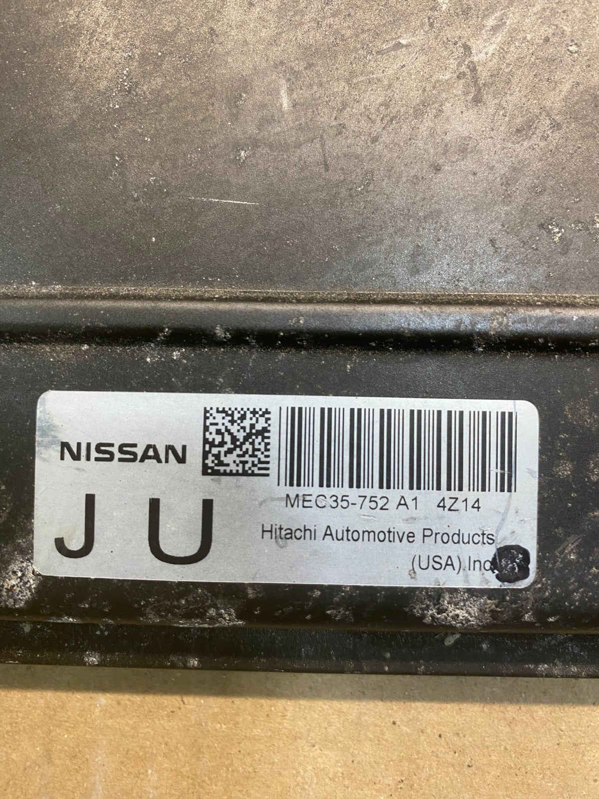 2005 Nissan Pathfinder Engine Control Module ECM MEC35-752 A1 ac0642 DG2