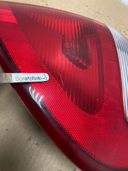 2004 - 2007 Dodge Grand Caravan Right Passenger Side Tail Light AF7937 LK3