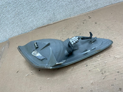 2000 - 2001 Toyota Camry Front Left Driver Lh Turn Signal AB0066 DW6