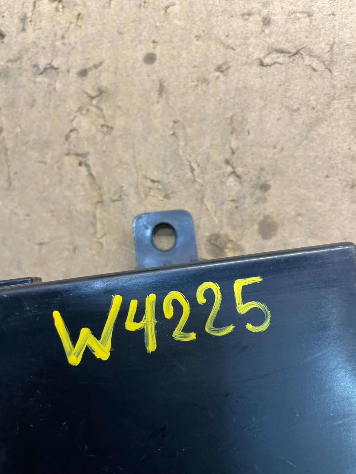 2008 - 2010 Honda Odyssey Rear Right Passenger Sliding Door Module W4225 DG4