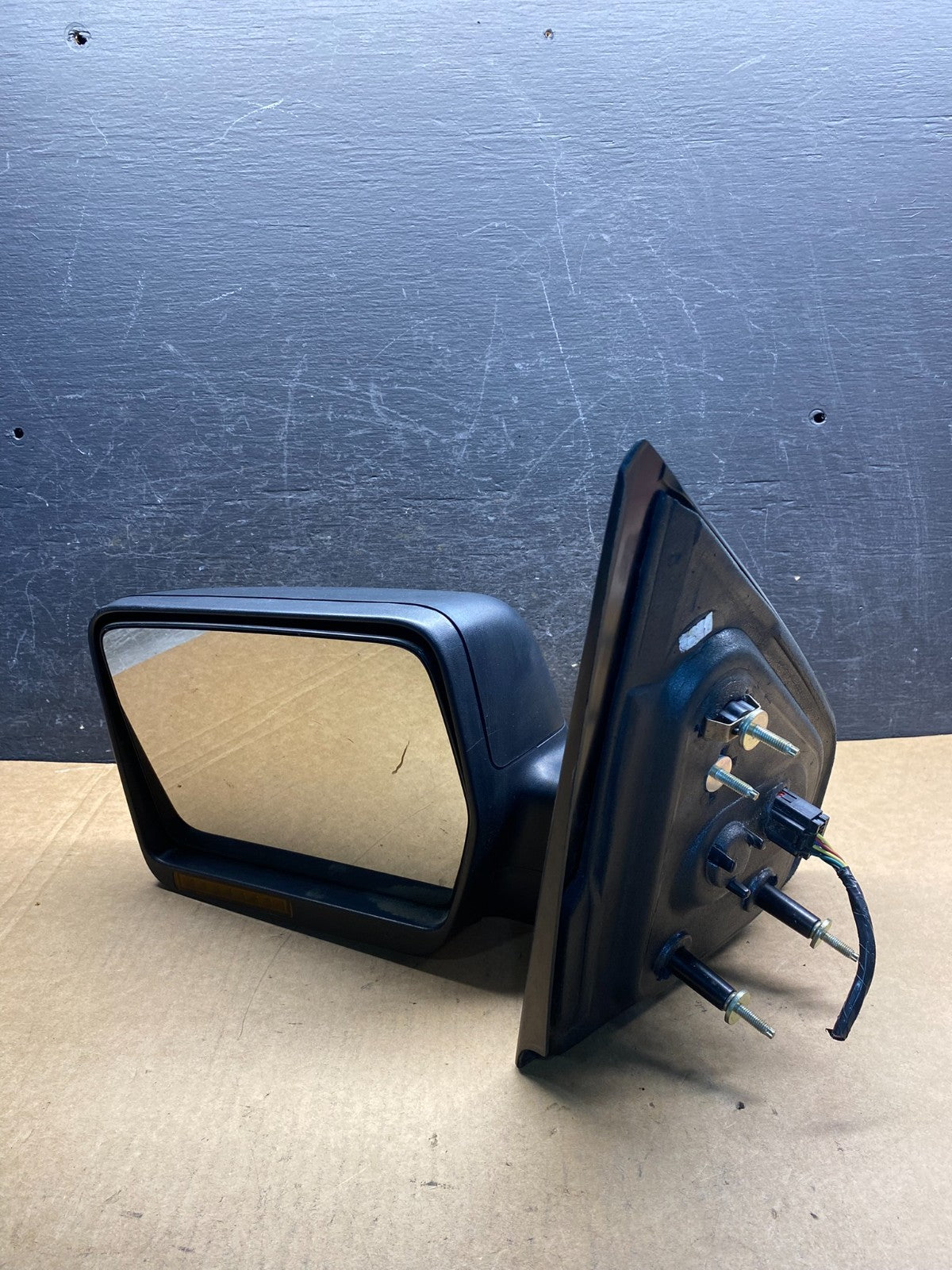 2004 to 2008 Ford F150 Left Driver LH Side View Door Mirror AH7037 DG10