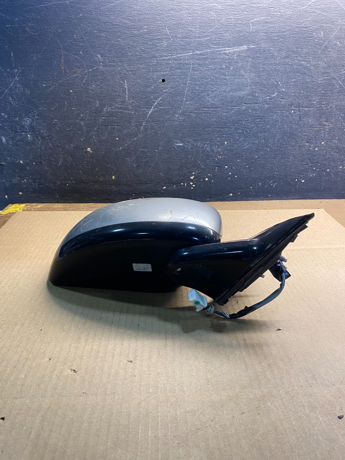 2003 to 2007 Infiniti G35 Right Pasenger RH View Door Mirror z2560 DG3