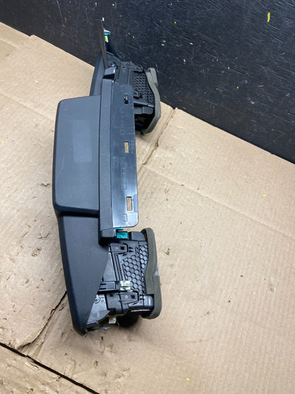 2020 to 2023 Ford  Explorer Console Radio Display Screen Air Vents L5491 DG Oem3