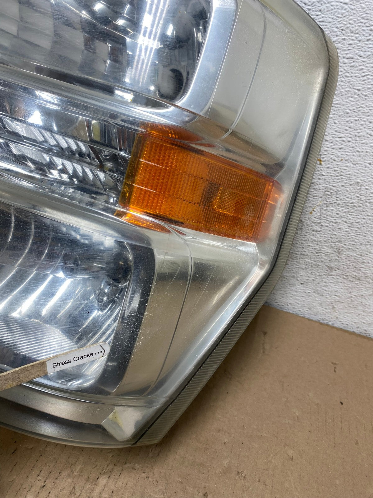 2008-2014 Ford Econoline E150 E250 E350 Left Driver LH Headlight AF3155 LK4