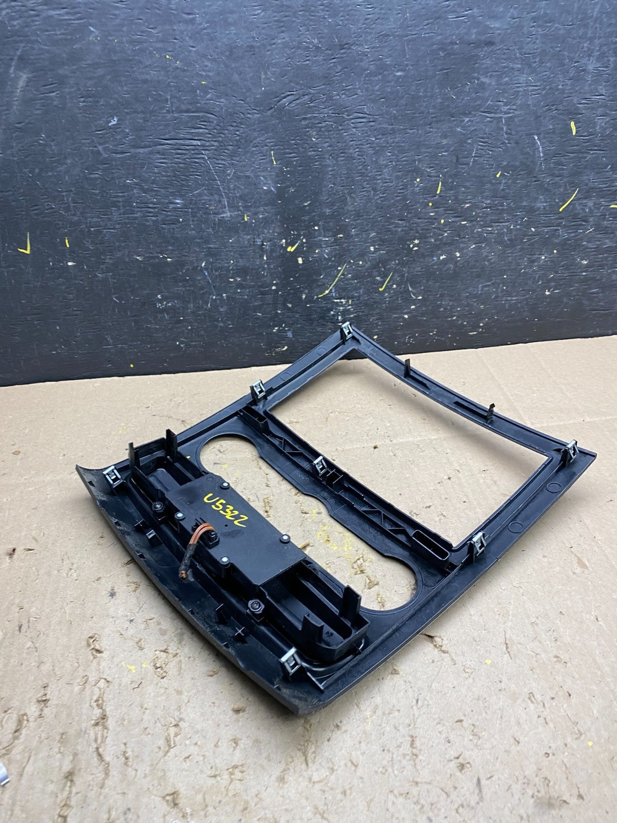 2007-2018 Mercedes Dodge Sprinter Center Console Radio Instrument Panel u5322 DG6