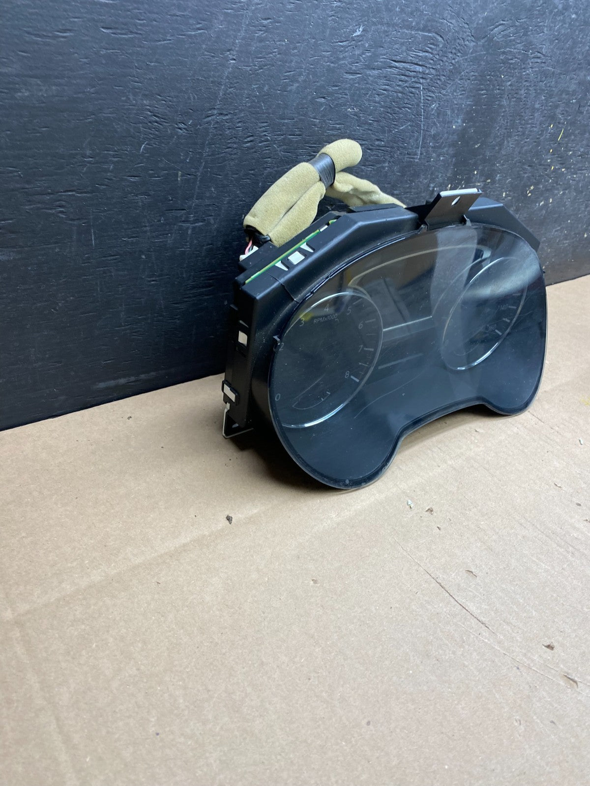 2013 to 2016 Nissan Pathfinder Speedometer Cluster Gauge t4394 DG2