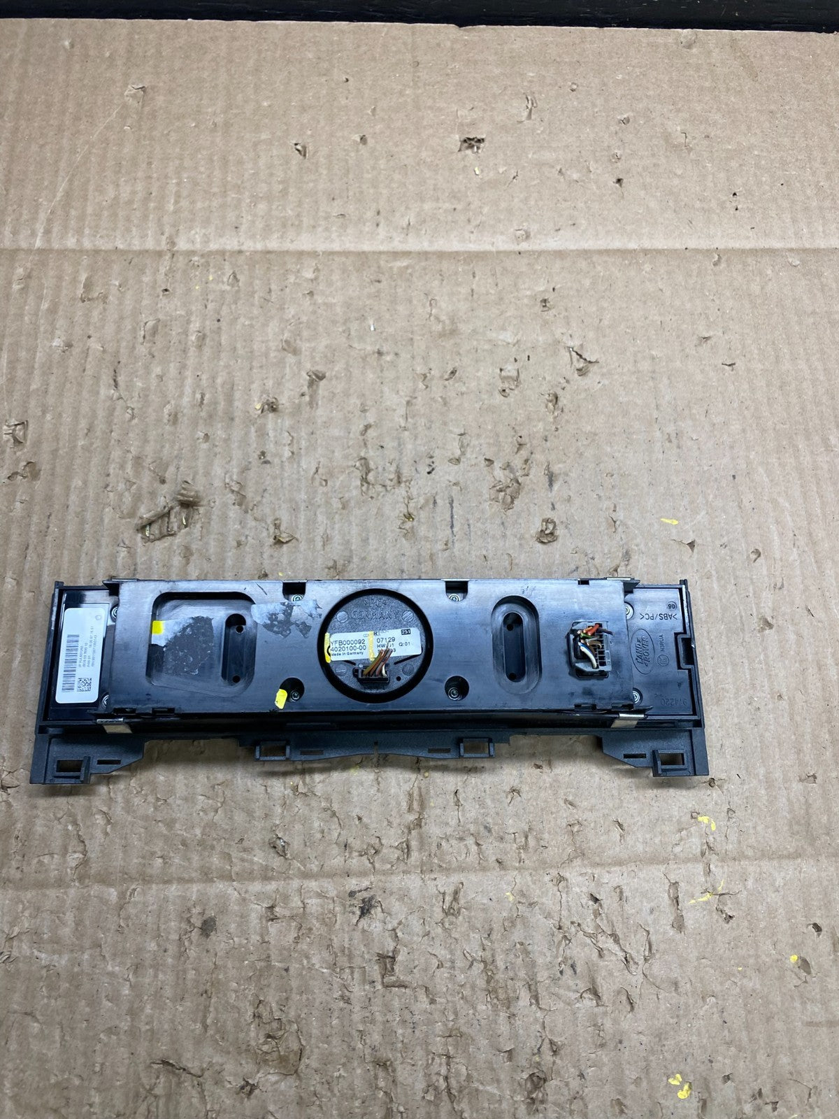 2007-2009 Range Rover L322 Center Dash Park Trunk Switch Control Clock v1533 DG4