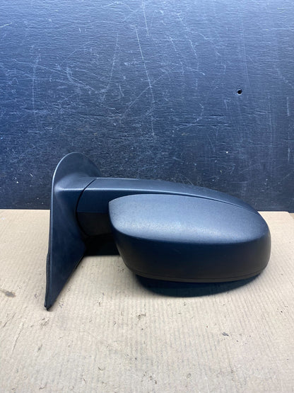 2007-2013 Chevrolet Tahoe Silverado Suburban Right Passenger Mirror AH4557 DW1