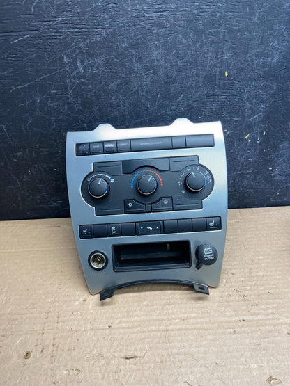 2005 to 2007 Jeep Commander Grand Cherokee A/C Climate Control Bezel AF2611 DG0