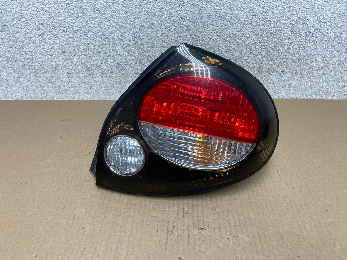 2000 to 2001 Nissan Maxima Right Passenger Rh Side Tail Light AF5790 LK0