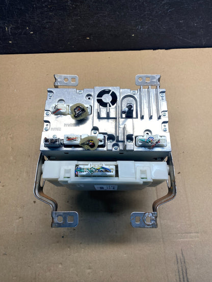 2013 - 2016 Nissan Pathfinder Radio AM/FM Receiver AE7401 DW5
