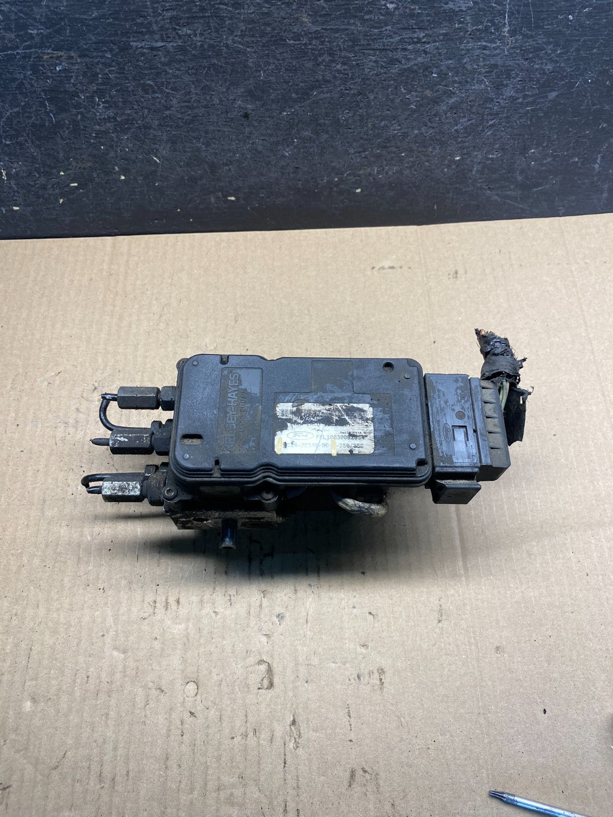 2009 2010 Ford E250 E350 Econoline Anti-Lock ABS Antilock Brake Pump ah1651 DG0