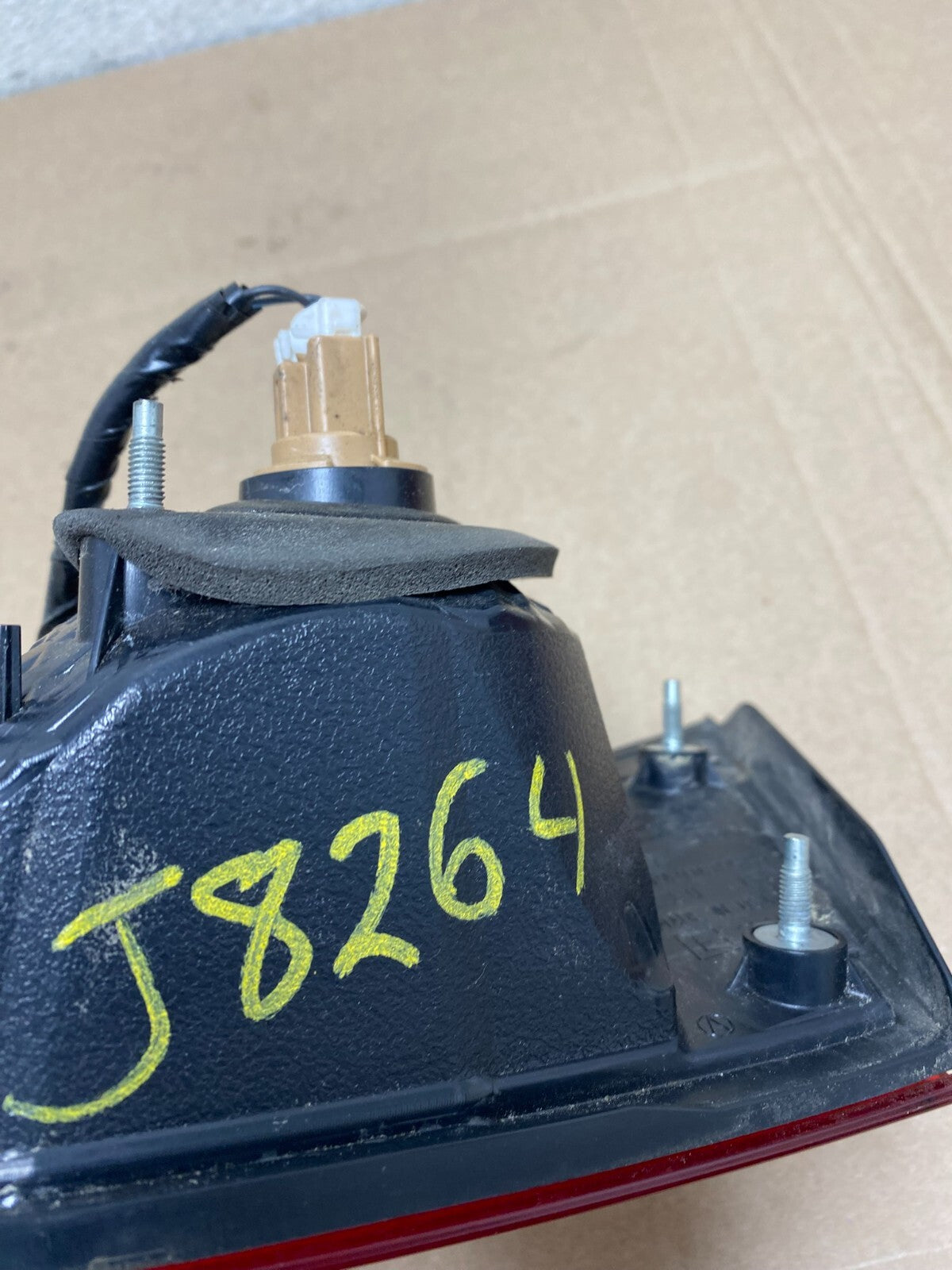 2010-2014 Subaru Legacy Left Driver Lh Side Tail Light Inner Oem J8264 DW5