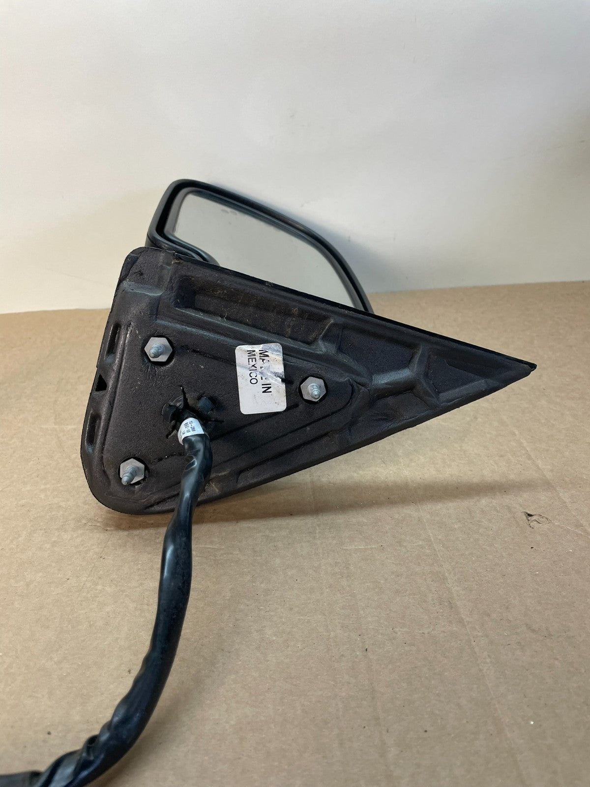 2003-2006 Chevrolet Tahoe Suburban Left Driver LH Turn Door Mirror AG9998 DG4