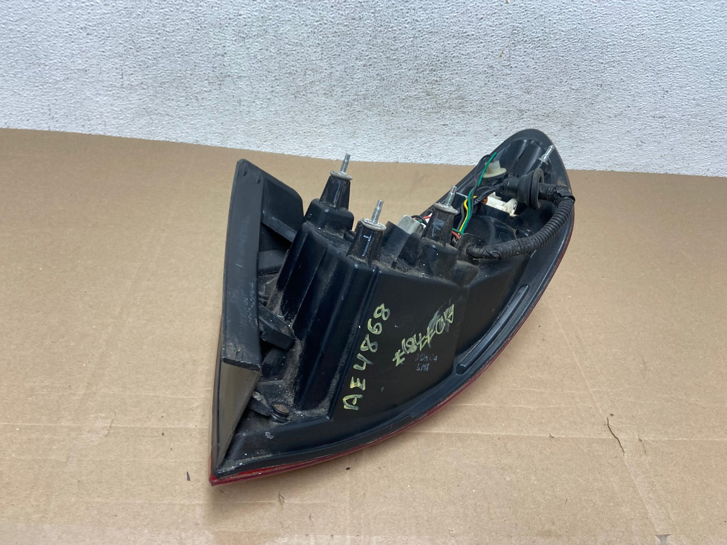 2010 to 2012 Hyundai Santa Fe Left Driver Side LH Tail Light AE4868 LK6