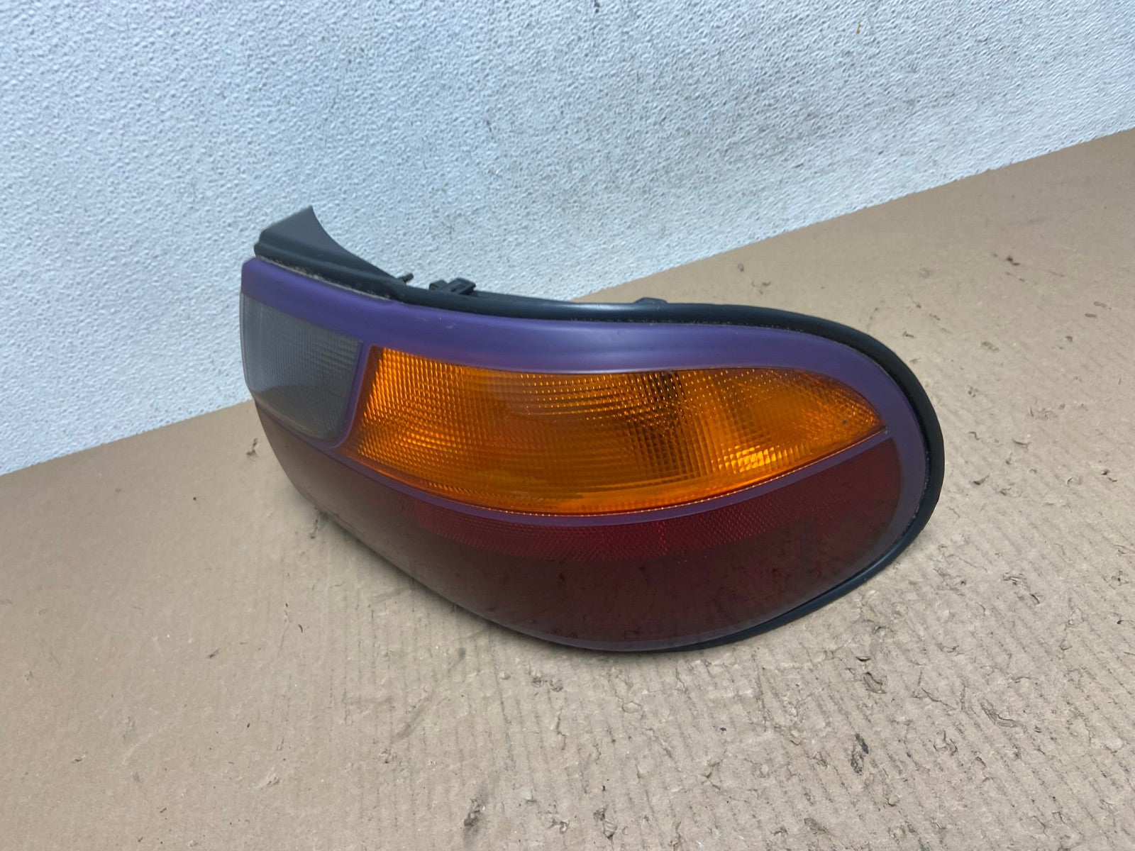 1997 to 2003 Chevrolet Malibu Passenger Right RH Side Tail Light AE8880 LK1