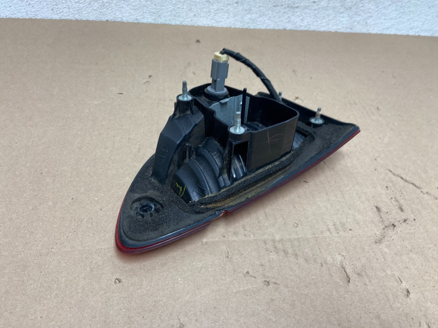 2006 2007 Subaru Tribeca B9 Right Passenger Side Tail Light Inner AG5755 DW5