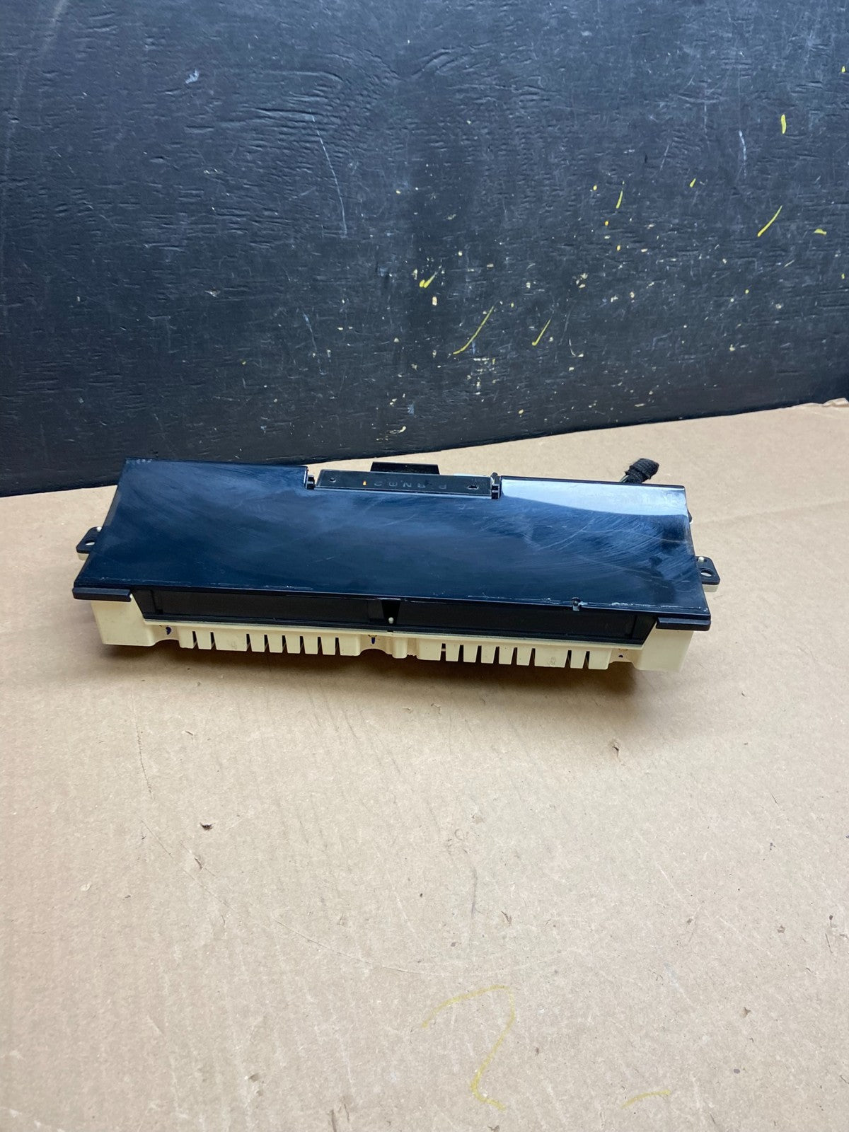 1996 to 1997 Lincoln Town Car Speedometer Cluster Gauge T4371 DG4