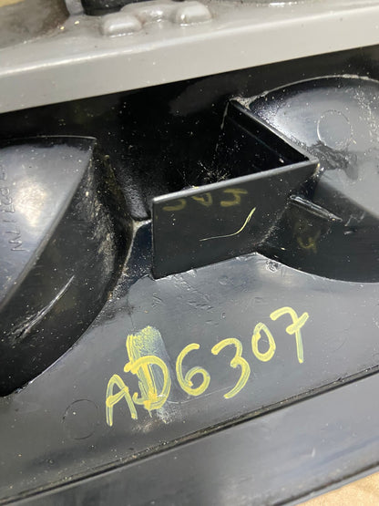 2002 2003 2004 Jeep Liberty Right Passenger Rh Side Tail Light AD6307 LK6