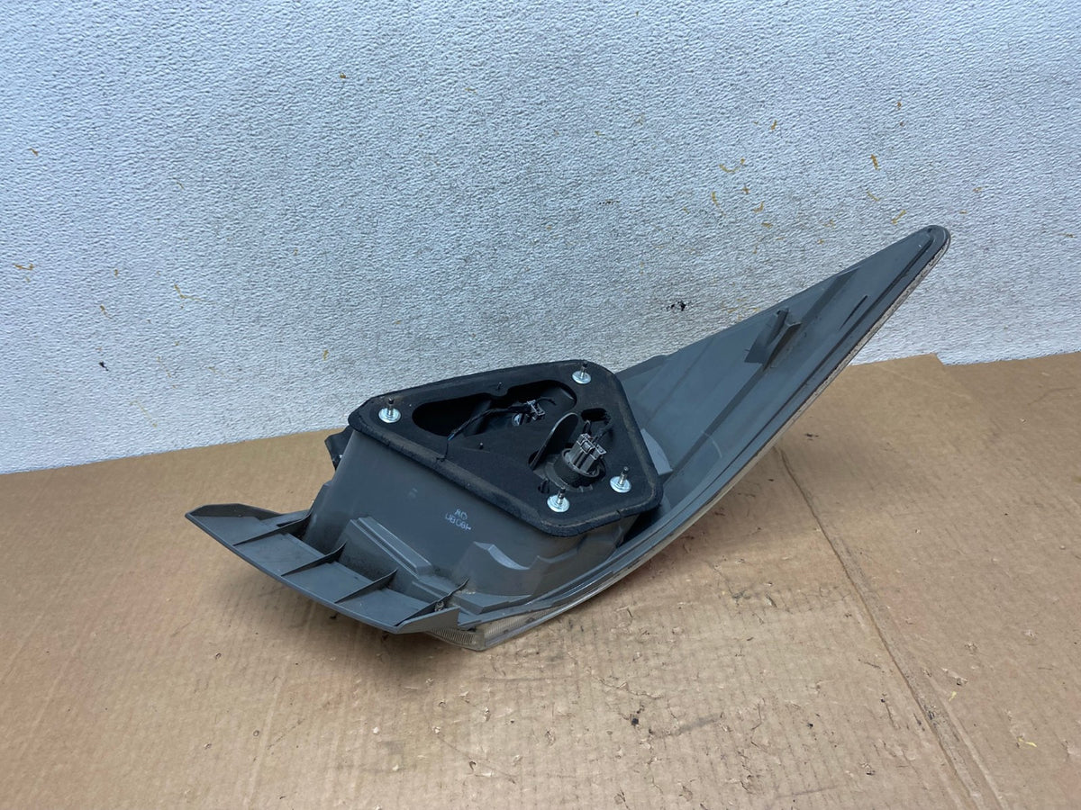 2008 to 2012 Honda Accord Sedan Tail light Right Passenger RH AE9178 LK5