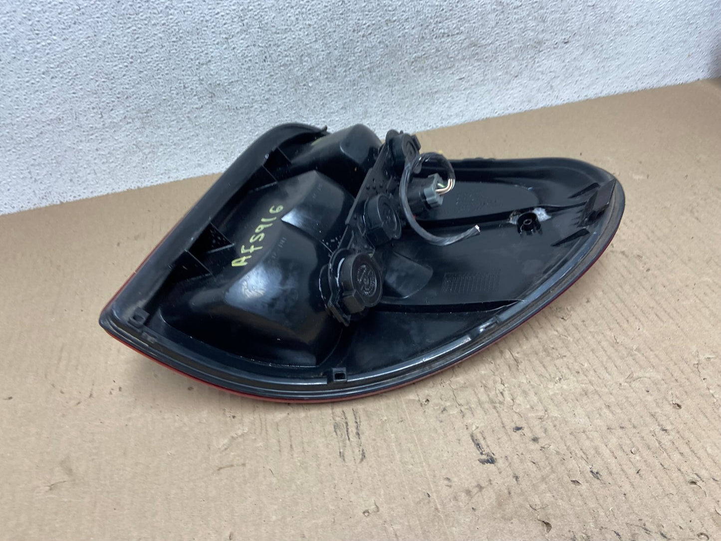 2001 to 2003 Dodge Grand Caravan Left Driver Lh Tail Light AF5916 LK5