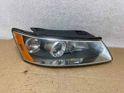 2006-2008 Hyundai Sonata Right Passenger Rh Side Headlight Halogen AH8065 KL0