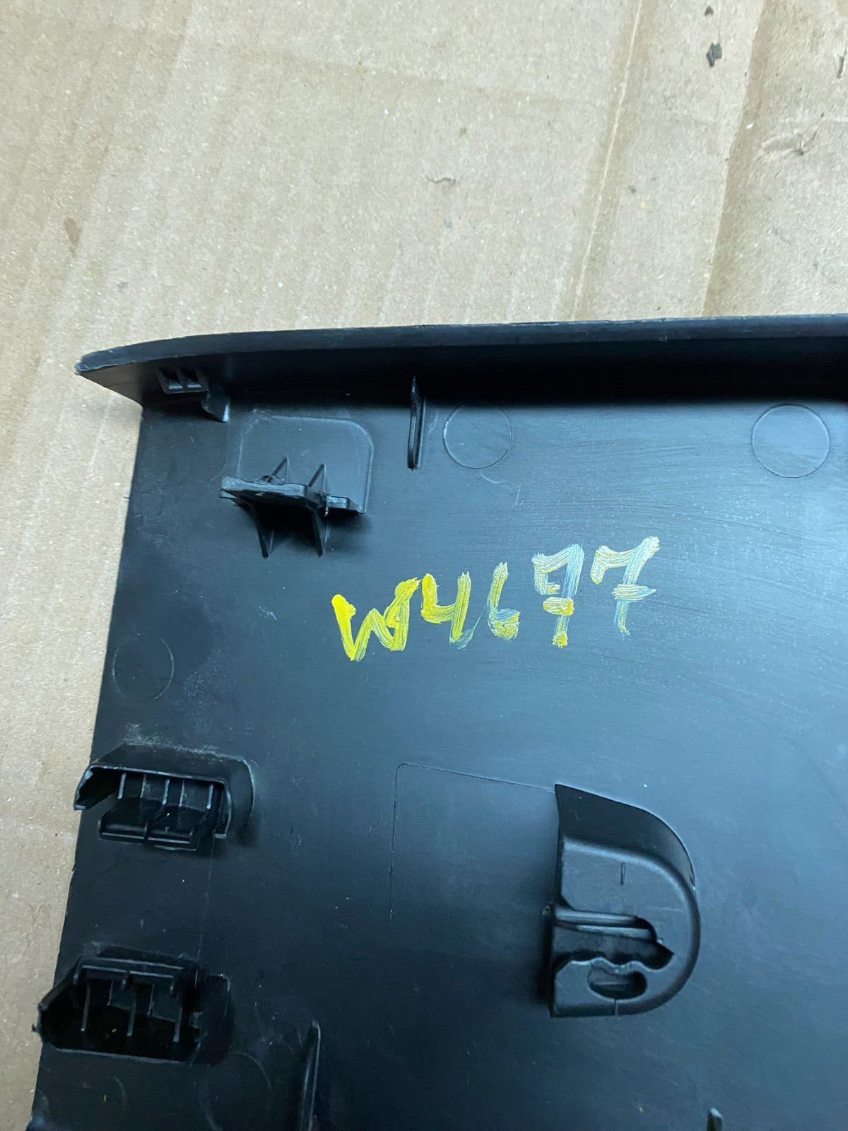 2020 to 2023 BMW X6 Upper Tailgate Hatch Trunk Lid Trim Cover Panel W4677 PS9