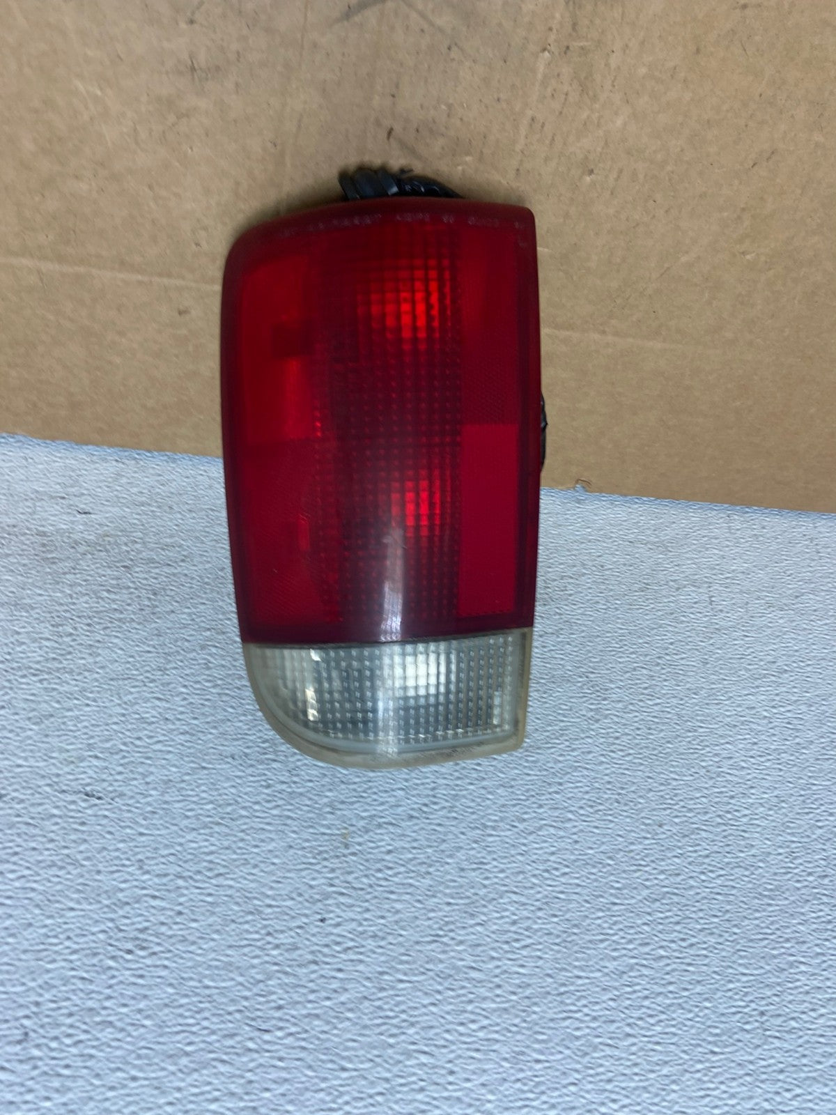 1995 to 2005 Chevrolet GMC Blazer S10 Left Driver Side Tail Light AD5456 LK0