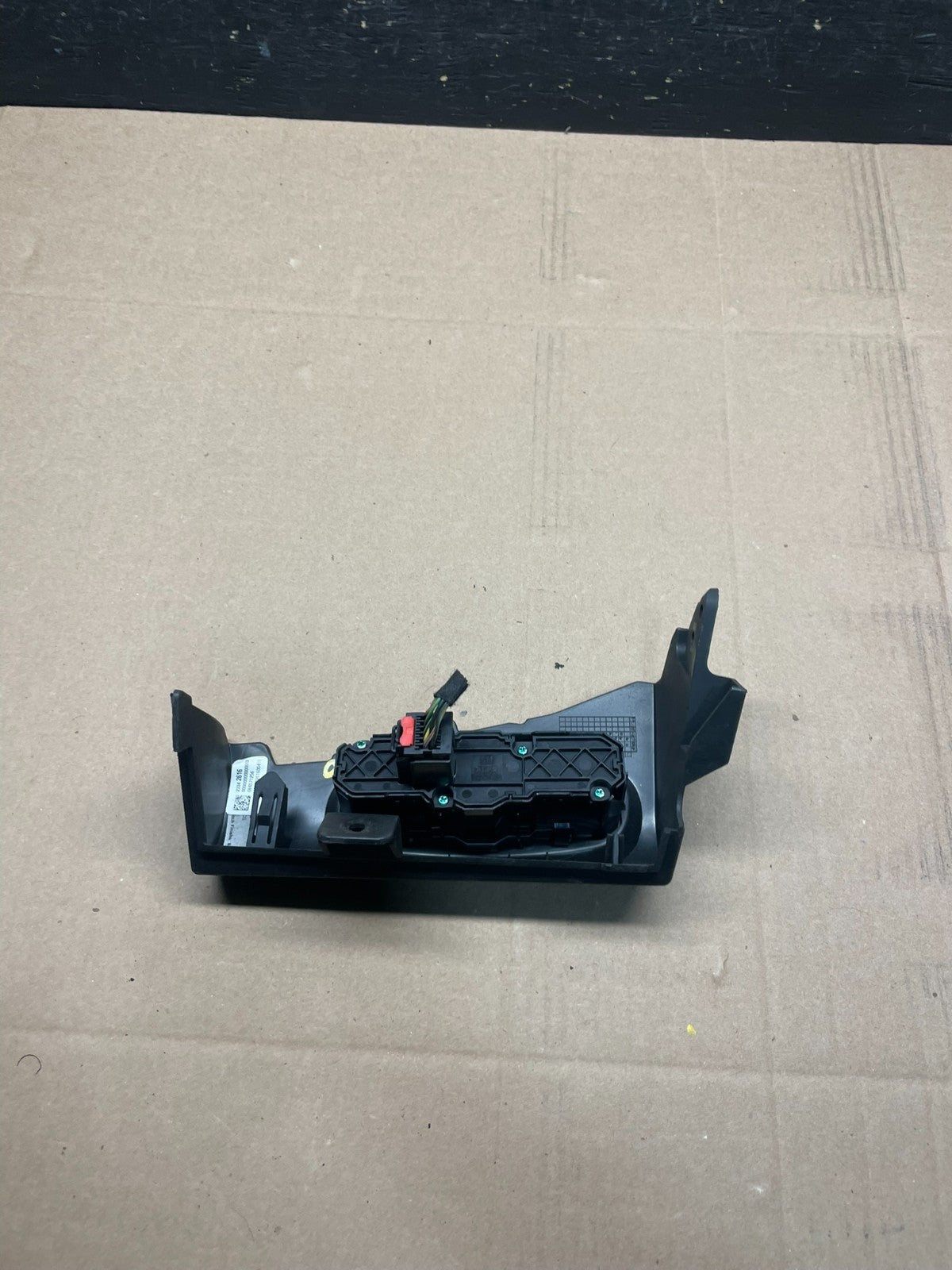2016 to 2019 Chevrolet Volt Headlight Switch w/ Trim Panel Cover Bezel R6290 DG5