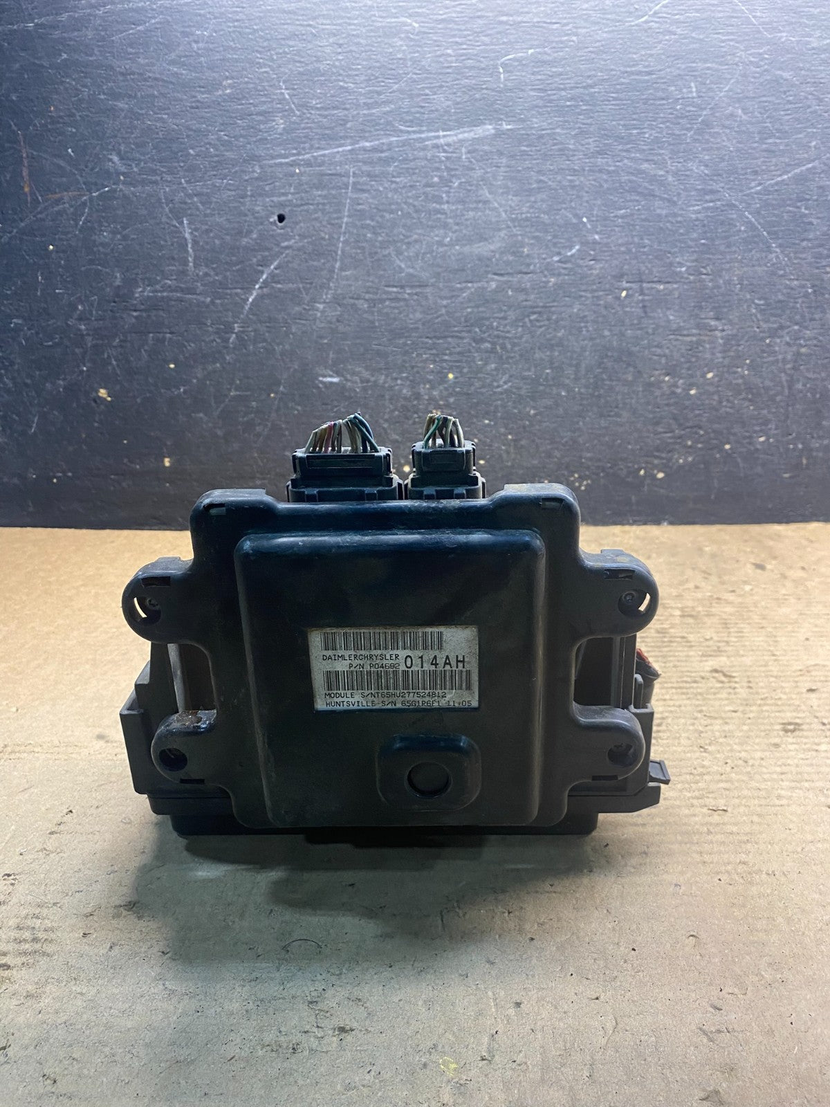 2006 Jeep Grand Cherokee Integrated Power Fuse Box Body Control Module AA3008 DG4