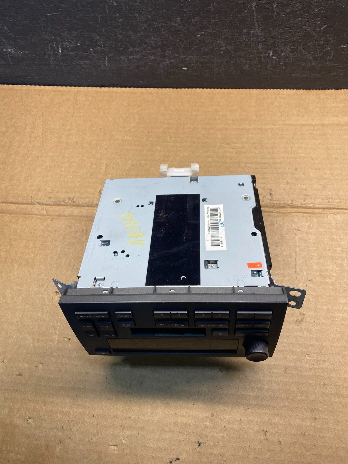 2003 - 2005 Lincoln Town Car RDS AM/FM Radio Tape CD Player ad3399 DG4