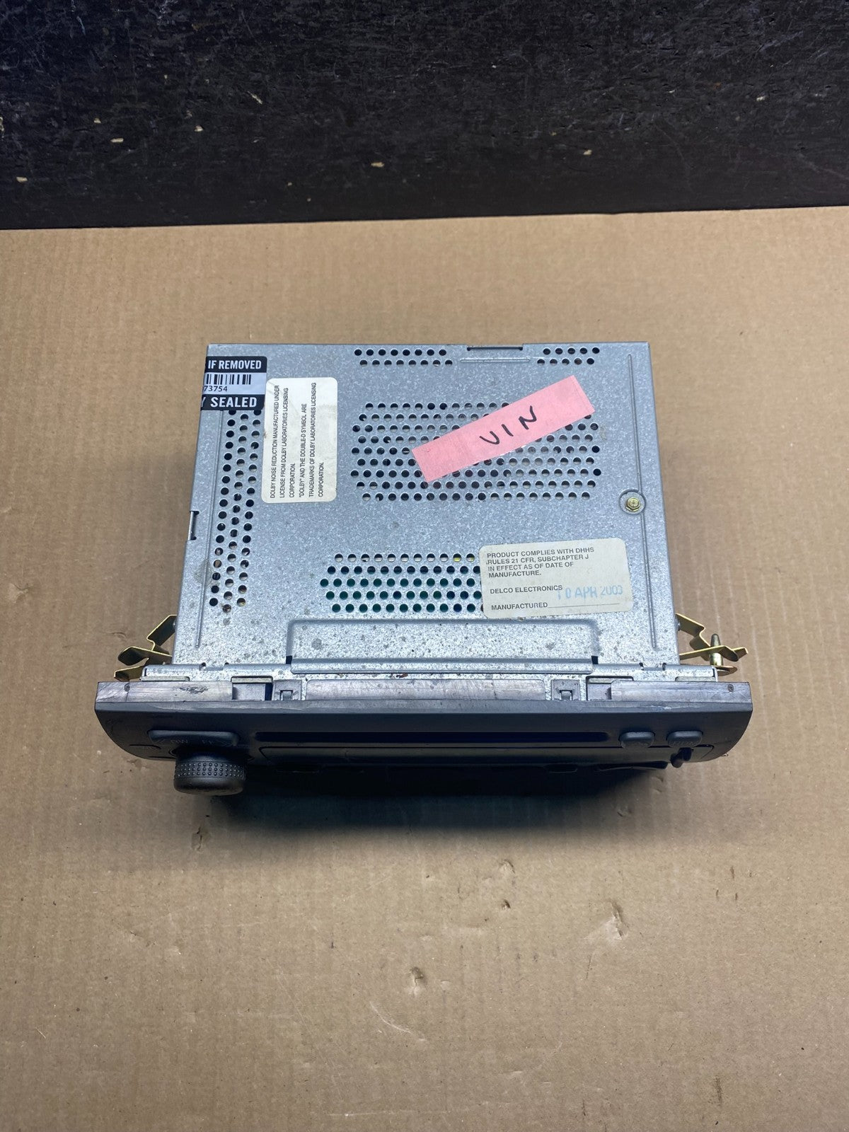 2002-2005 Cadillac Deville AM FM Cassette Radio Stereo CD Player AG3797 DG4