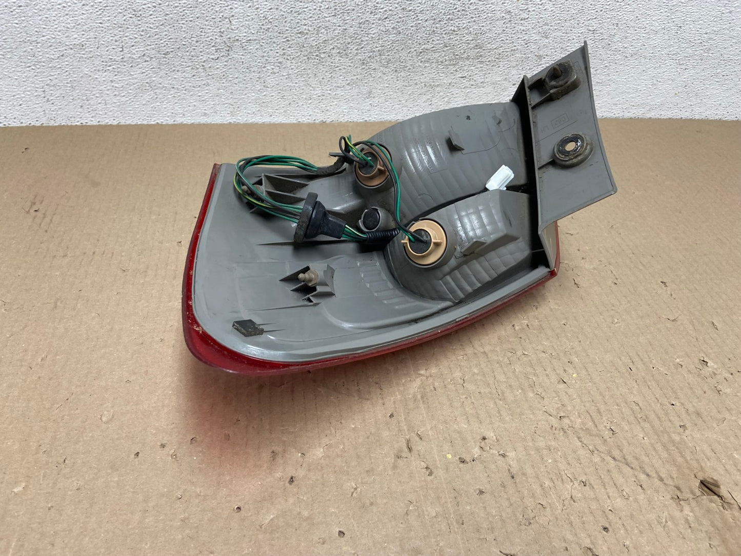 2008 to 2015 Nissan Rogue Left Driver Lh Side Tail Light AE9705 LK5