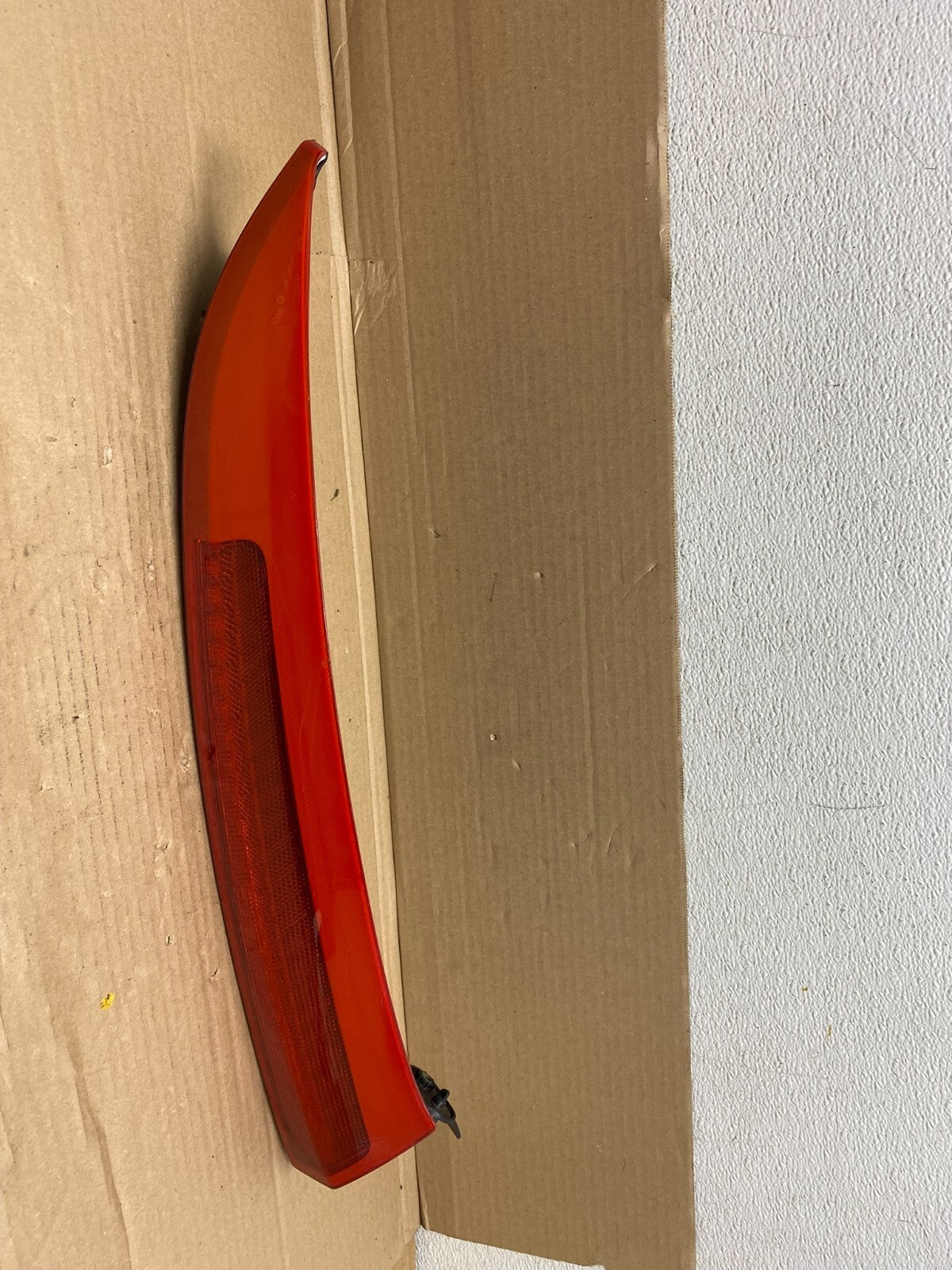 2003 to 2006 Volvo XC90 Right Passenger Side Upper Tail Light OEM O2485 DW0