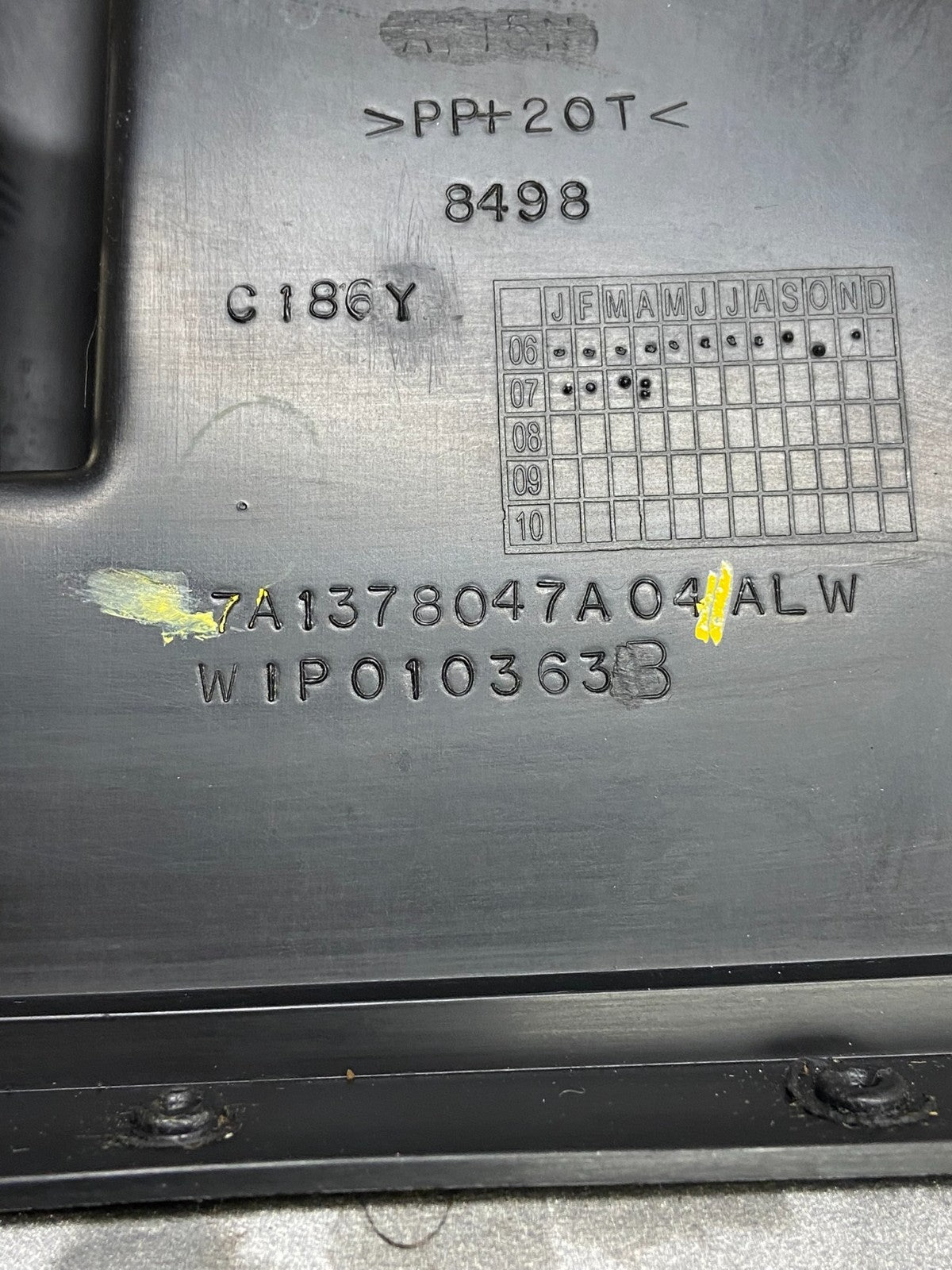 2007 to 2010 Lincoln MKX Center Console Dash Storage Compartment Cubby X1886 DG7