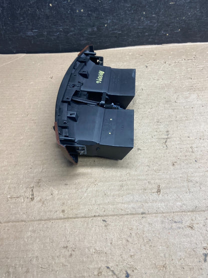 2004 to 2009 Cadillac SRX Front Center Dash A/C Air Vent ah5396 DG2
