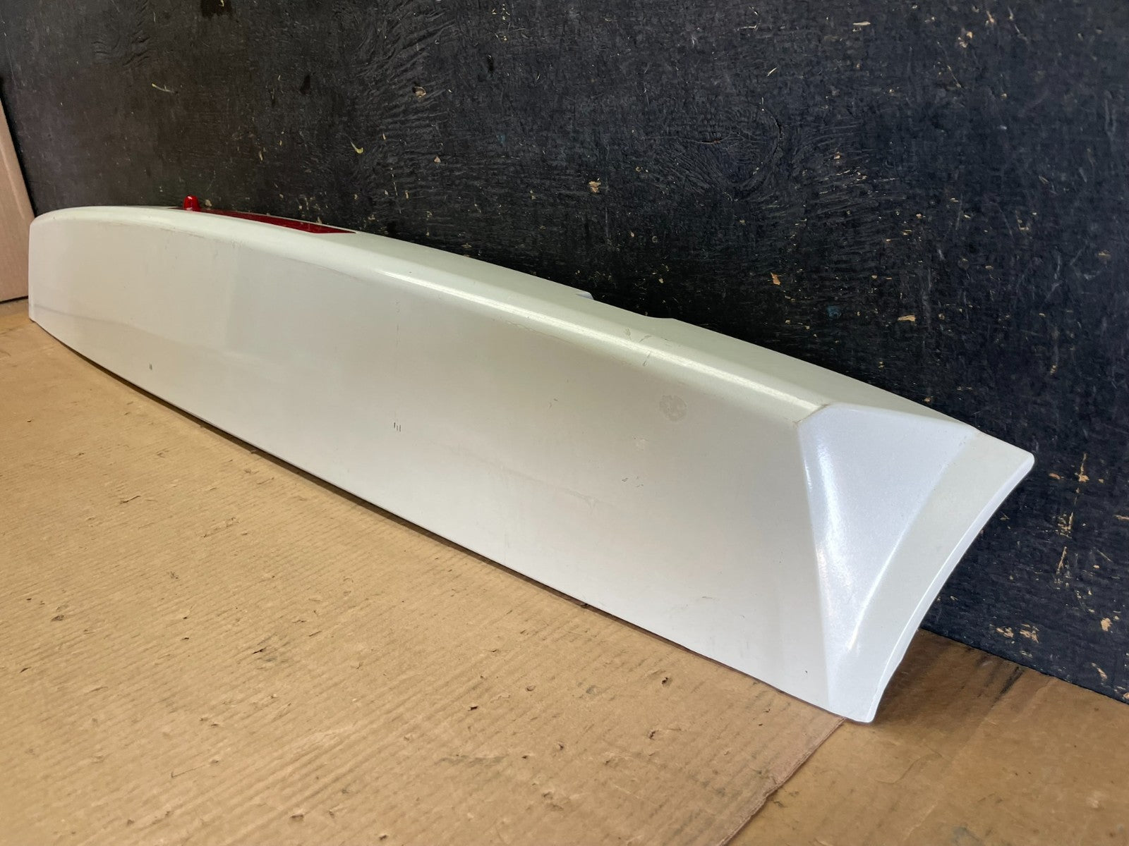 2004 - 2015 Nissan Armada Rear Tailgate Liftgate Spoiler Wing W/ Light AA2219 DG2