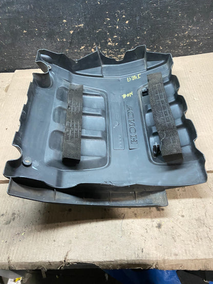 2005 to 2007 Honda Odyssey Black Engine Cover OEM X7735 DG7